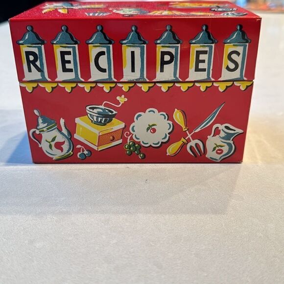 Vintage Red Recipe Box - Picture 2 of 10